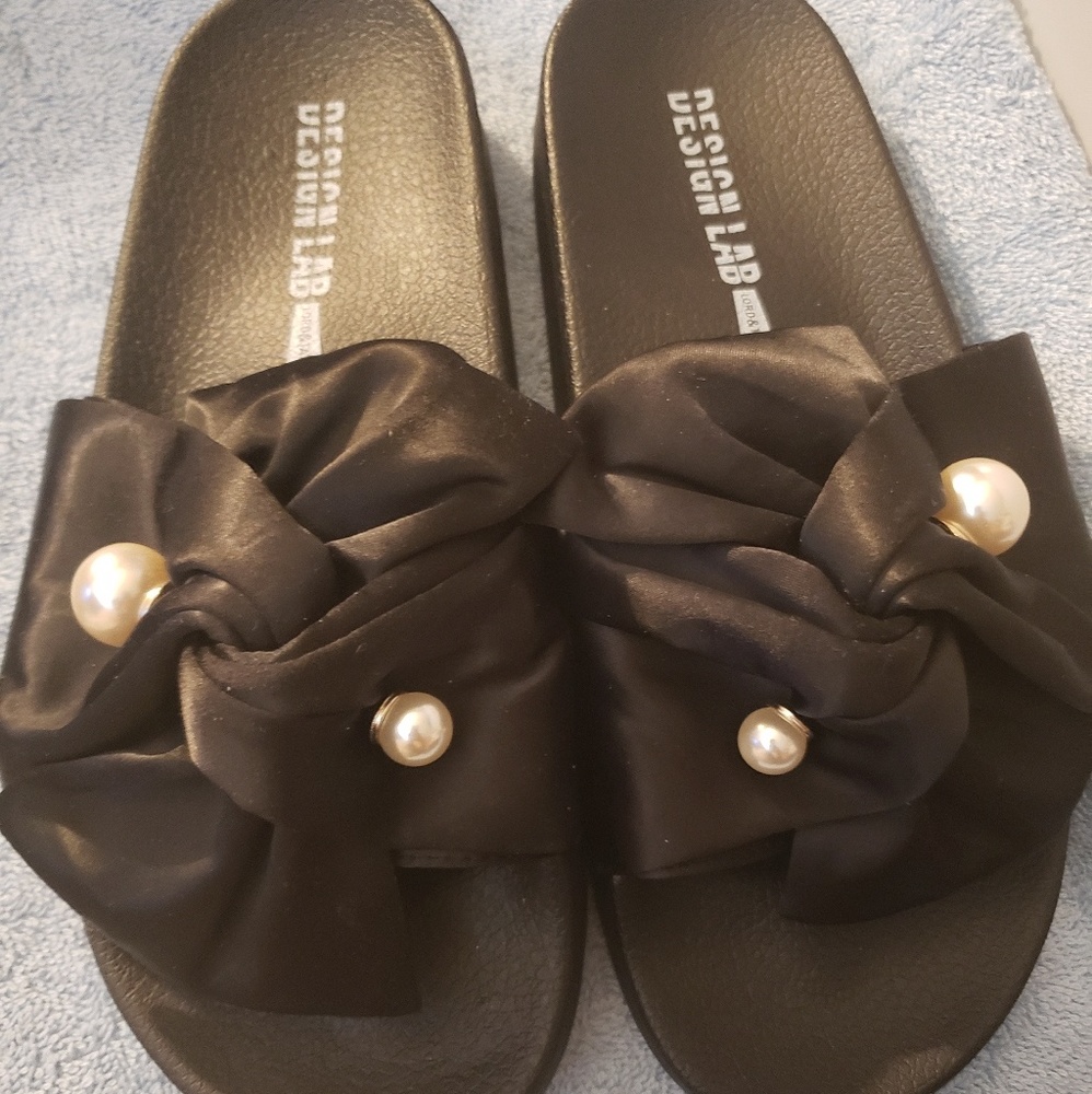 Design lab new sandals black with pearls new 7